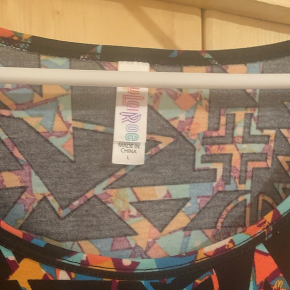 LuLaRoa - Perfect T - Size Large - Picture 3 of 4